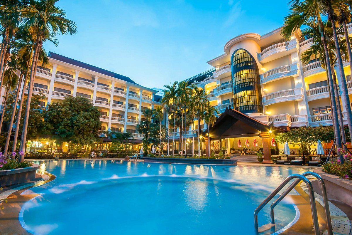 Luxury Resort Staycations in Siem Reap